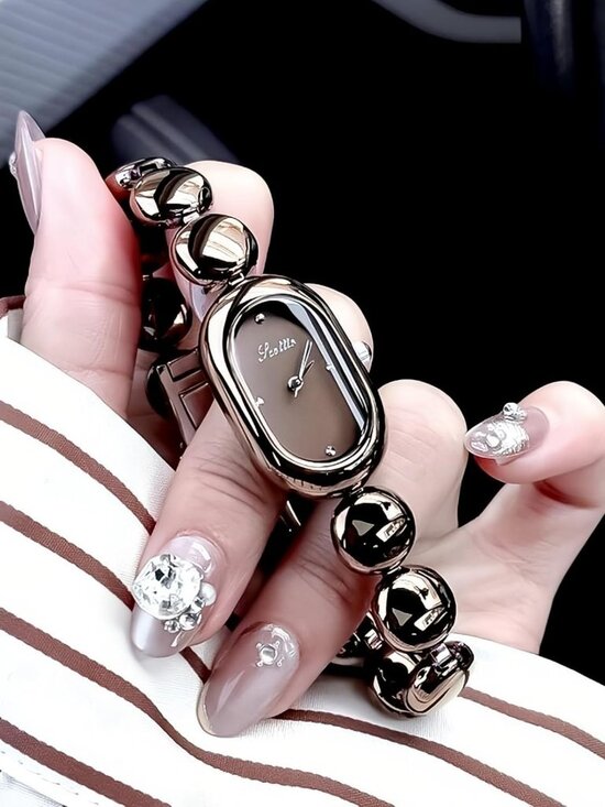 Vintage Women\'s Quartz Watch - Elegant Oval Dial, Rhinestone Accents, Water main image 4